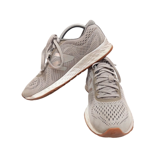 New Balance Arishi Fresh Foam Gray Running Sneakers Women's Size 7 - Picture 4 of 11